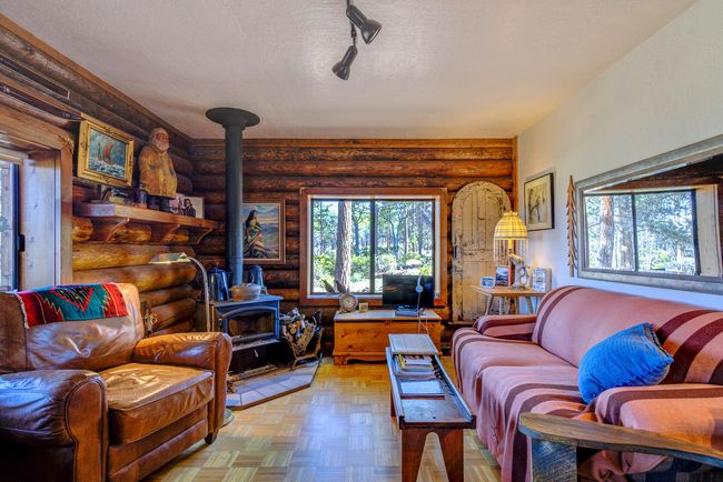 547705 Old Highway Rd, House other with 3 bedrooms, 3 bathrooms and null parking in Mcarthur CA | Image 14