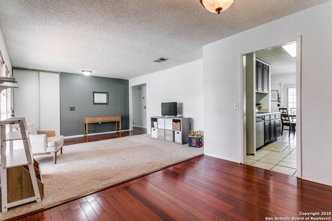 9921 Flatland Trl, House other with 3 bedrooms, 2 bathrooms and null parking in Converse TX | Image 11