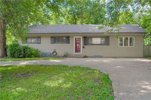 9409 E 69th St, Raytown, MO, 64133-5938 | Card Image