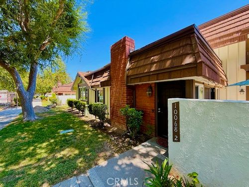 2-10068 Larwin Ave, Chatsworth, CA, 91311 | Card Image