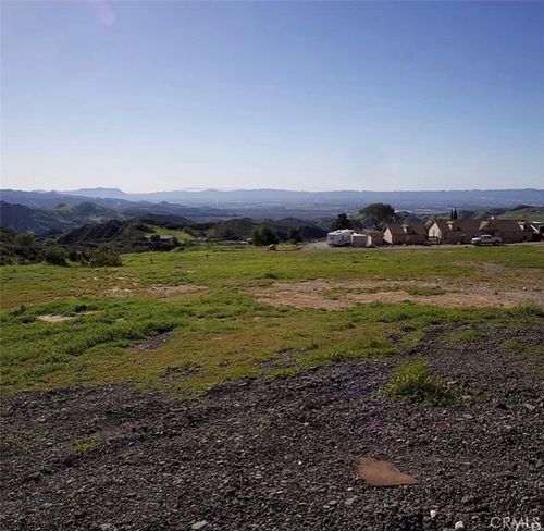 11000 Jackdaw Dr, Sylmar, CA, 91342 | Card Image