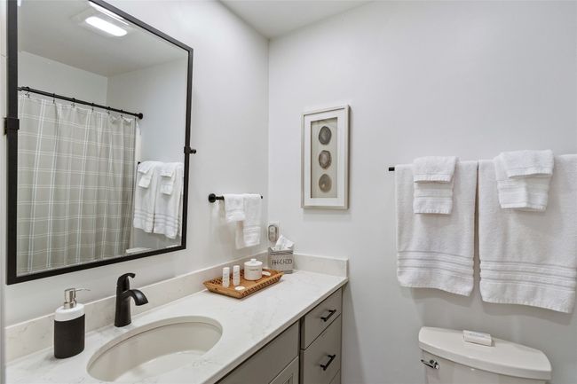 1909 - 260 River Run, Condo with 1 bedrooms, 1 bathrooms and null parking in Sapphire NC | Image 25