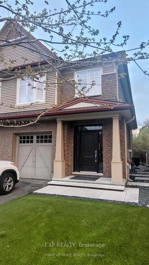 167 Highbury Park Dr, Nepean, ON, K2J5Y1 | Card Image