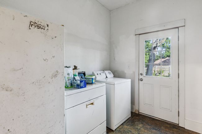 Washroom with washing machine and dryer | Image 23