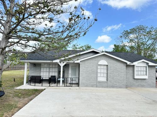 203 S 5th St, Highlands, TX, 77562-3603 | Card Image