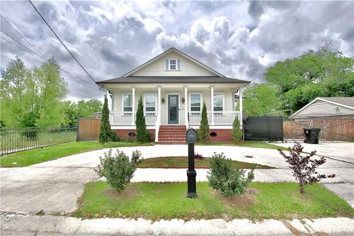 5000 Louisa Dr, New Orleans, LA, 70126-3518 | Card Image
