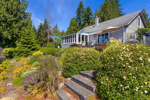 7974 Redrooffs Road, Halfmoon Bay, BC, V7Z1C6 | Card Image