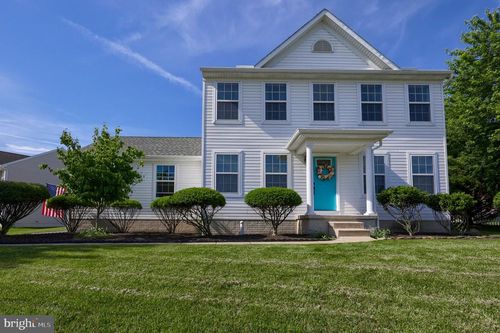 100 Surrey Ln, YORK, PA, 17402-8559 | Card Image
