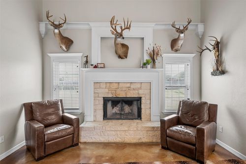 275 N Quail Run Dr, West, TX, 76691-2579 | Card Image