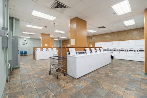 apt-2806-211 E Ohio St, Chicago, IL, 60611-7217 | Card Image