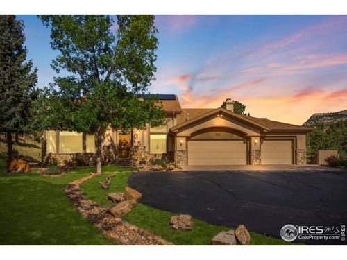 303 Green Pine Ct, Estes Park, CO, 80517-8719 | Card Image