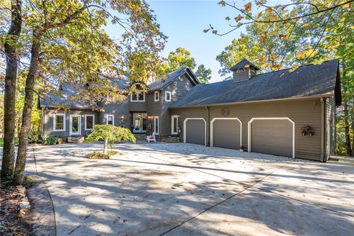 233 Stable Gate Dr, Campobello, SC, 29322-8037 | Card Image