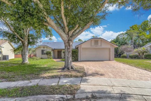 3152 S Horizon Pl, OVIEDO, FL, 32765-6931 | Card Image