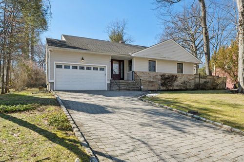 6 Saint George Rd, Great Neck, NY, 11021-2707 | Card Image