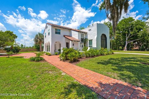 121 Circle Dr, Cocoa, FL, 32922-6911 | Card Image