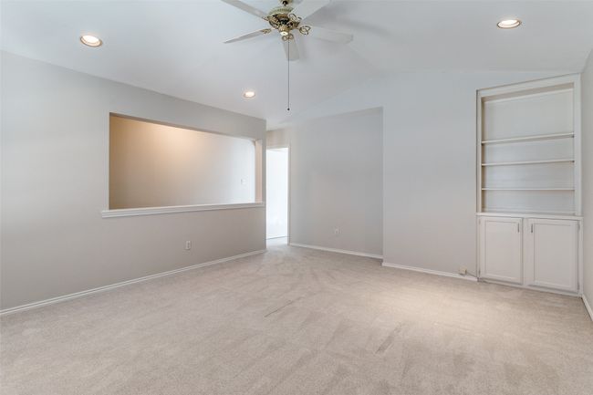 Built ins and cabinets | Image 21