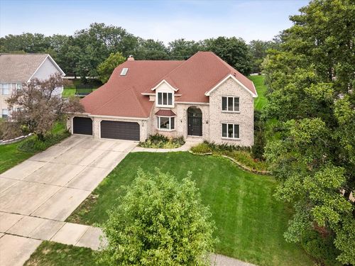 4012 Broadmoor Cir, Naperville, IL, 60564-9752 | Card Image
