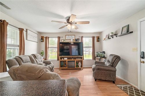 702 N Locust St, Urich, MO, 64788-9600 | Card Image