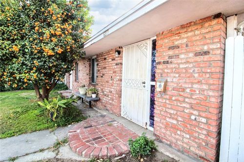 6271 Cherry Ave, Long Beach, CA, 90805-3241 | Card Image