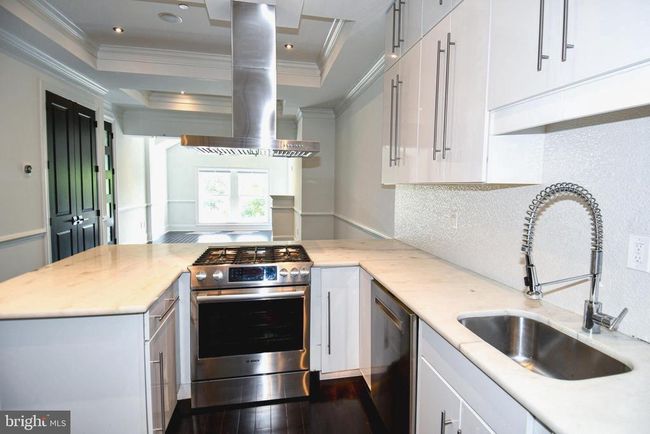 APT-3 - 719 12 Th St Se, Condo with 2 bedrooms, 3 bathrooms and null parking in WASHINGTON DC | Image 13