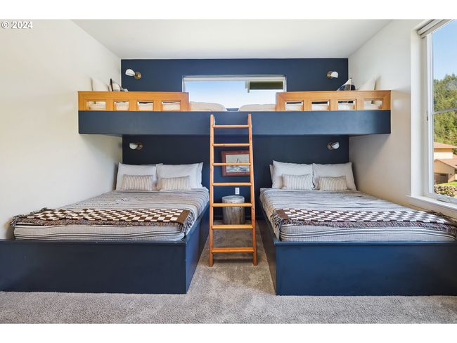 54150 S Beach Rd, House other with 6 bedrooms, 7 bathrooms and 2 parking in Neskowin OR | Image 34