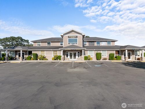 576 N 5th Ave, Sequim, WA, 98382-3079 | Card Image