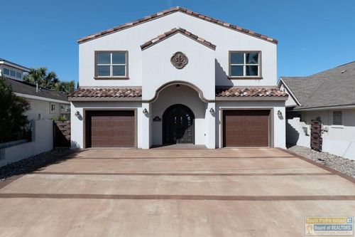 618 N Shore Dr, Port Isabel, TX, 78578-4631 | Card Image