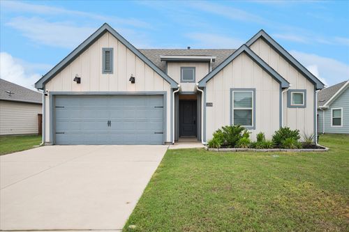 13109 Don Fisher Ln, Providence Village, TX, 76227-8808 | Card Image