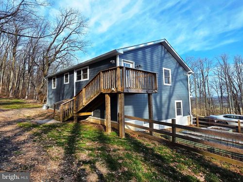upper-3911 Dogwood Lane, RIEGELSVILLE, PA, 18077 | Card Image