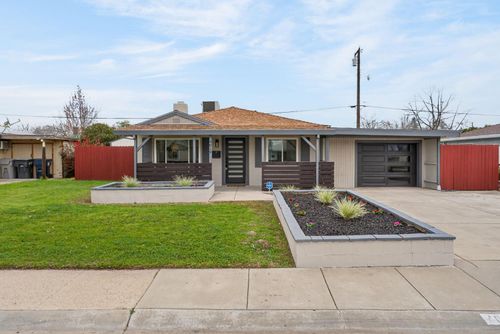 4819 62nd St, Sacramento, CA, 95820-5717 | Card Image