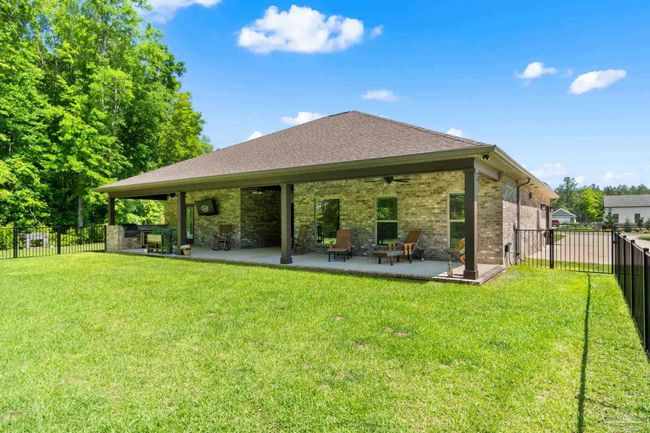 9241 Sage Forest Ln, House other with 3 bedrooms, 3 bathrooms and 2 parking in Pace FL | Image 41