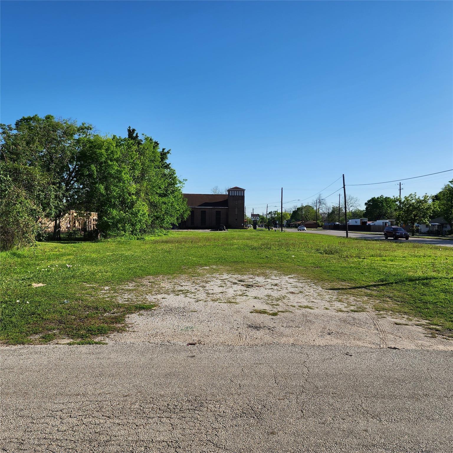 Land in Houston 4