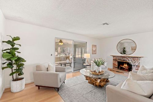 3133 Morningside Dr, Oceanside, CA, 92056-4412 | Card Image
