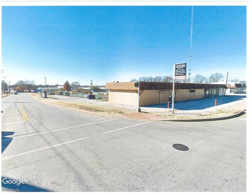 2754 E Division St, SPRINGFIELD, MO, 65803-5230 | Card Image