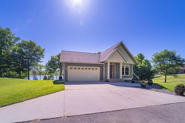 Concrete Apron with Paved Drive.jpg | Image 33