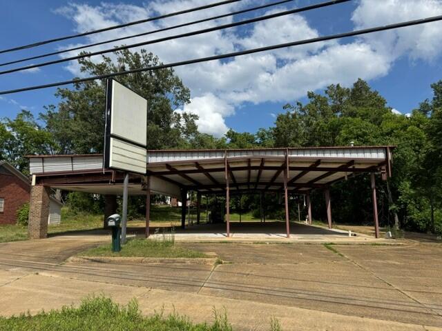 108 State Hwy 15th S, New Albany, MS 38652-5224