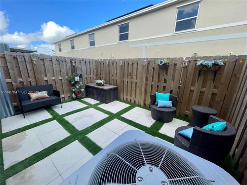 456 Ne 4th St, Florida City, FL, 33034-3272 | Card Image