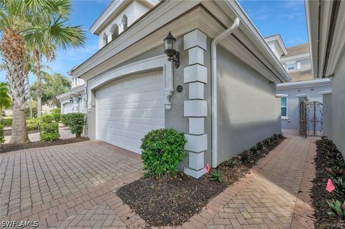 102-9209 Museo Cir, NAPLES, FL, 34114-9525 | Card Image