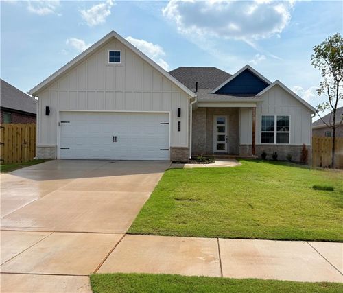 1907 Ferguson St, Pea Ridge, AR, 72751-5052 | Card Image