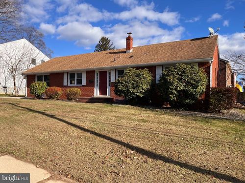 2 Main Ave, WILMINGTON, DE, 19804-1829 | Card Image