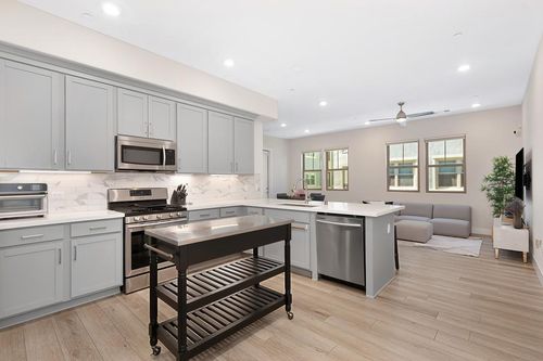 apt-243-1000 Berryessa Ln, Davis, CA, 95616-4597 | Card Image