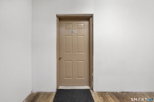 68-250 Porter St, Watertown, CT, 06795-2258 | Card Image