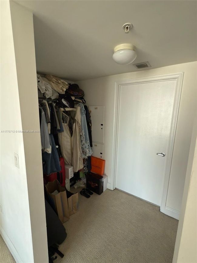 APT-1612 - 1750 N Bayshore Dr, Condo with 1 bedrooms, 1 bathrooms and null parking in Miami FL | Image 16