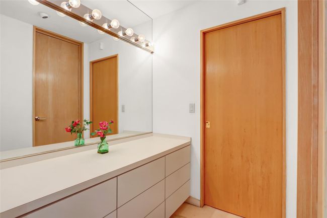 Bathroom with vanity | Image 16