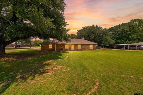 709 S Oak St, Van, TX, 75790-3541 | Card Image