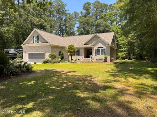 3104 Peppercorn Rd, New Bern, NC, 28562-4928 | Card Image