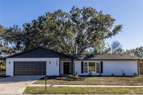 9209 Kingsridge Dr, TEMPLE TERRACE, FL, 33637-4928 | Card Image