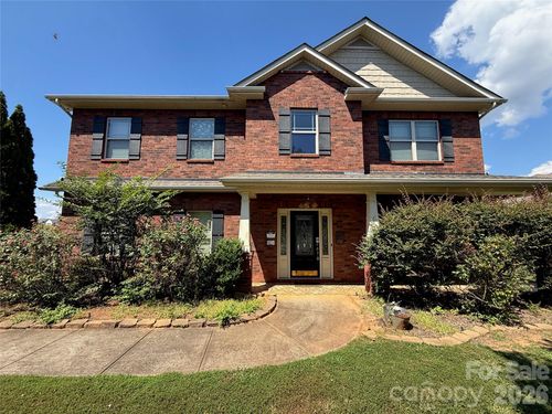 105 Jobe Dr, Statesville, NC, 28677-8725 | Card Image