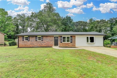 3799 Sweetbriar Cir, Lithia Springs, GA, 30122-3426 | Card Image