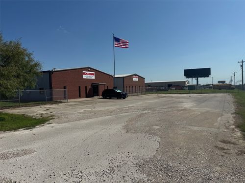 16410 Us Highway 380 W, Krum, TX, 76249-8068 | Card Image